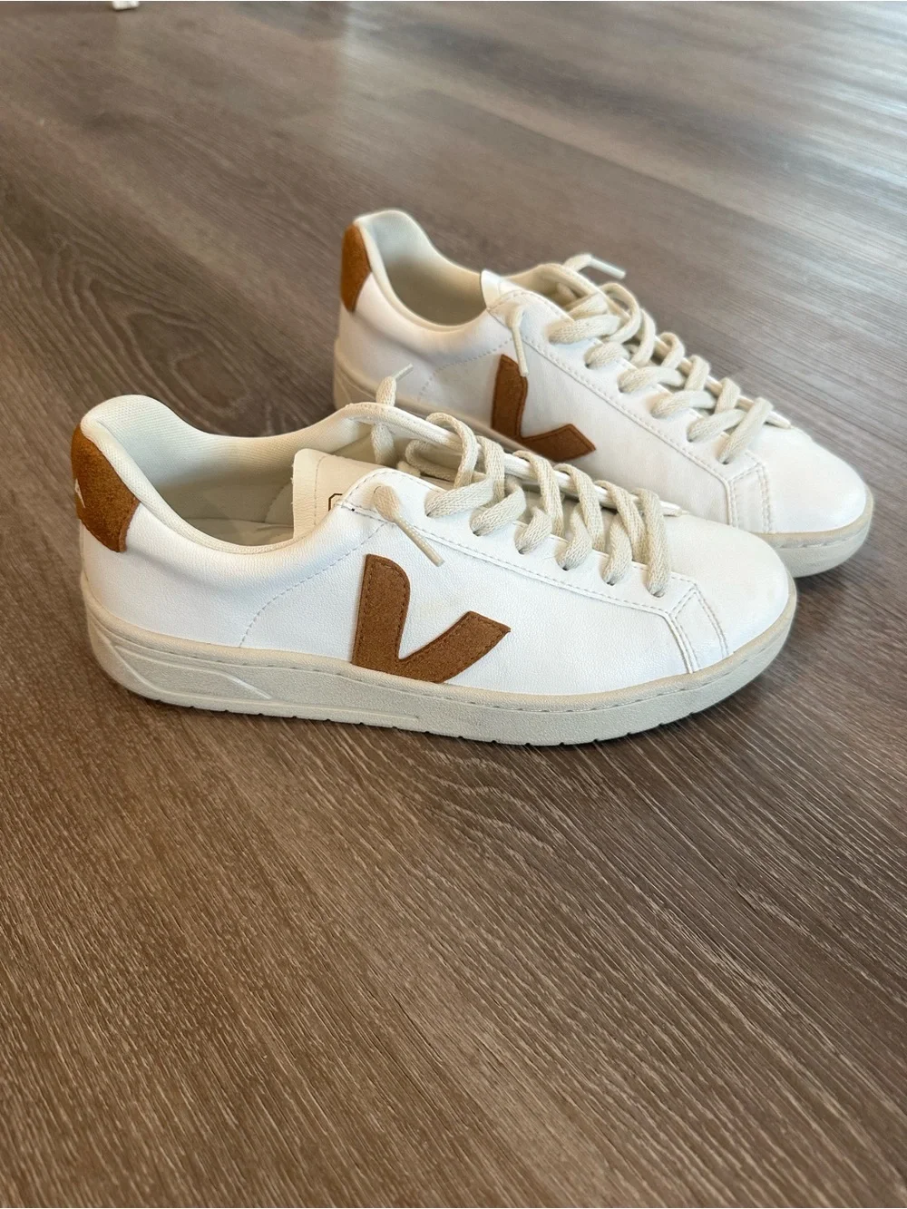 Veja White Sneakers with Brown Suede V Detail